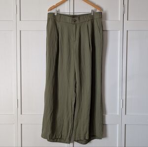 Torrid Olive Green Wide leg Trouser Pants Size 16 Regular Like New